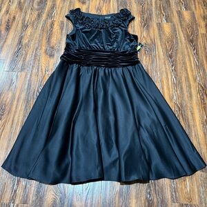 NWT Jessica Howard Black Satin Rosette Evening Dress Size 20W JHOW0945 Formal